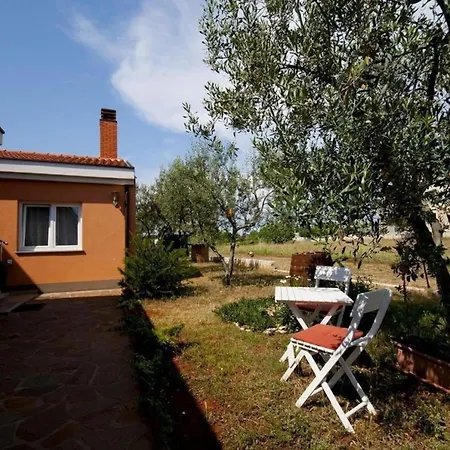 Fuer 2 Personen Ca 20 M In Novigrad, Adriakueste Kroatien Westkueste Von Istrien Appartement